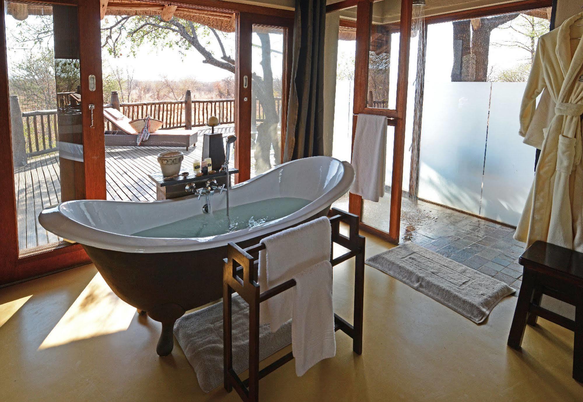 שמורת הציד מאדיקווה Etali Safari Lodge מראה חיצוני תמונה